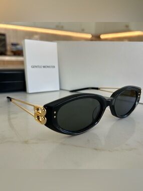 GENTLE MONSTER Kunst01 Black/Gold